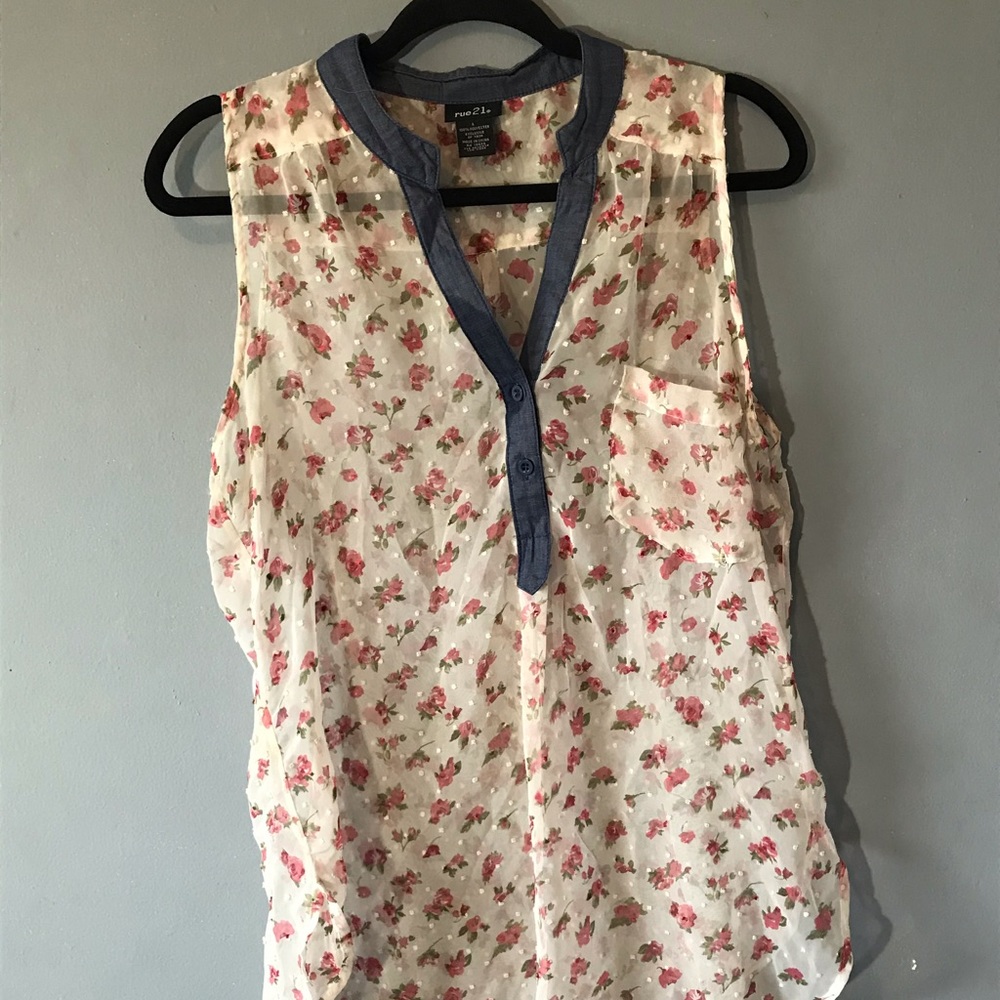 Cute Spring floral sheer shirt size Large